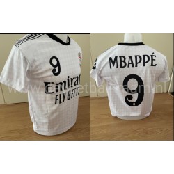 MBAPPE VOETBAL TENUE  NR 9 2024 WIT THUISKLEUR