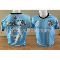 AANBIEDING NIEUW  Haaland voetbal tenue  licht bl. thuiskleur 2025