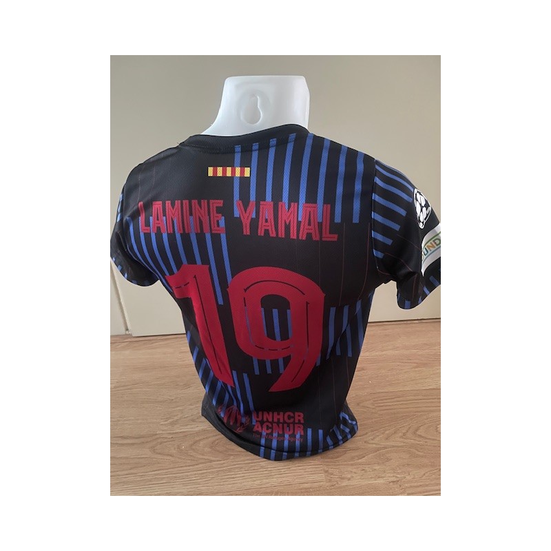 AANBIEDING  YAMAL LATINO  3 DE VOETBAL TENUE NR 19 UIT KL BL/R